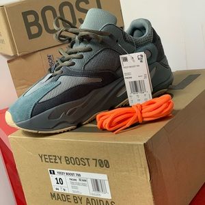Yeezy 700 Teal Blue